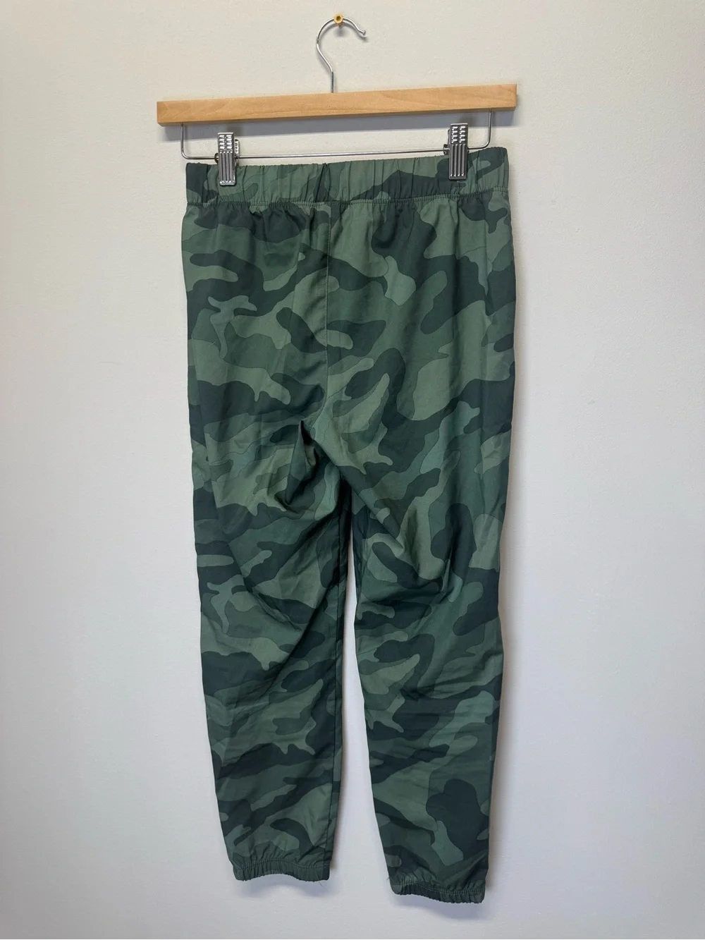 Old Navy Kids Green Camo Joggers Girls L 10-12 Like New Stretchtech